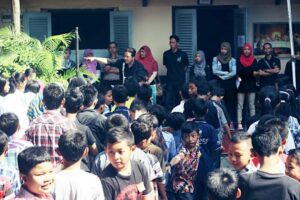 fef5ddba-ddc1-4f45-85ee-73aa06e27303